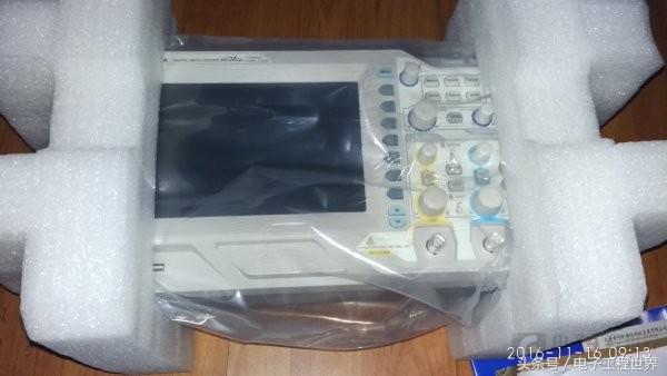 晒一下剁手节入的RIGOLDS2072A示波器开箱