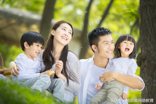 老师说孩子写字丑家长要怎么回复,孩子说妈妈丑该怎么回答