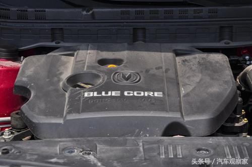 高性价比自主车,性价比高三厢车