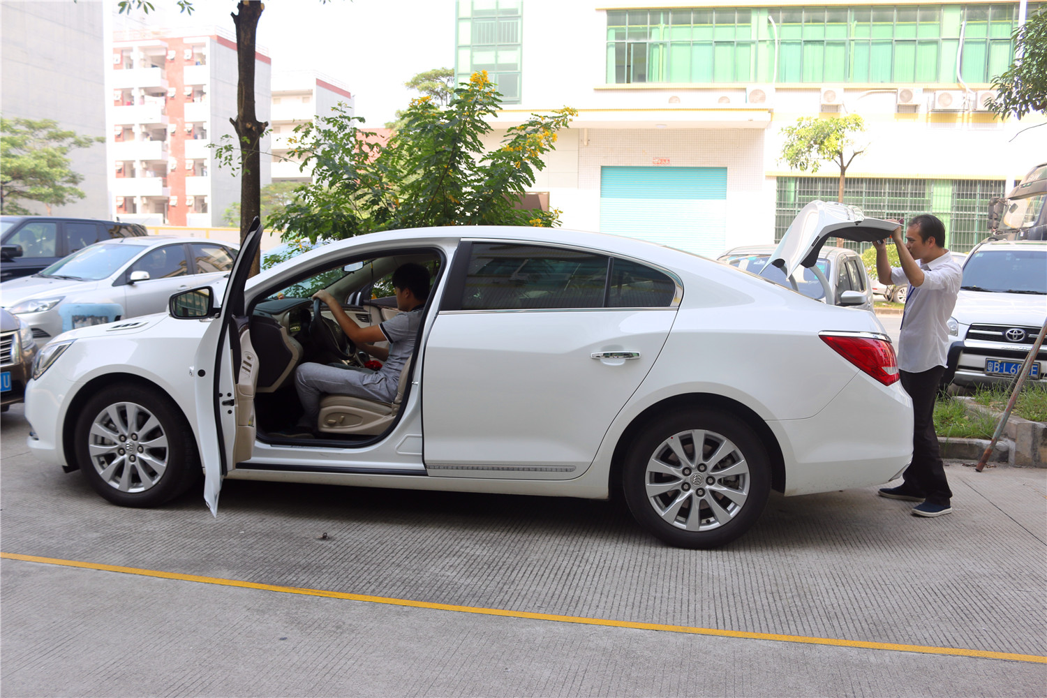 13款别克君越智能导航,别克君越最好的导航一体机