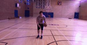 「球长教学」一招帅气“拜佛”让你轻松摆脱对手