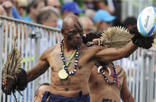 鍞愪笁钘忓枩娆㈠瓩鎮熺┖,鐨崱涓樺攼涓夎棌