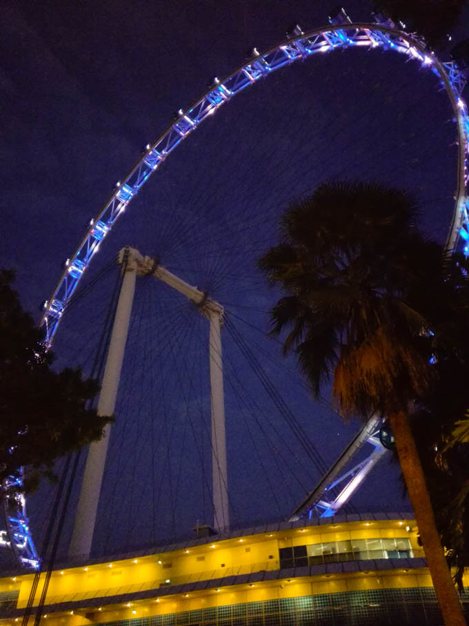 去新加坡,如果你有预算,建议至少去金沙酒店住一晚