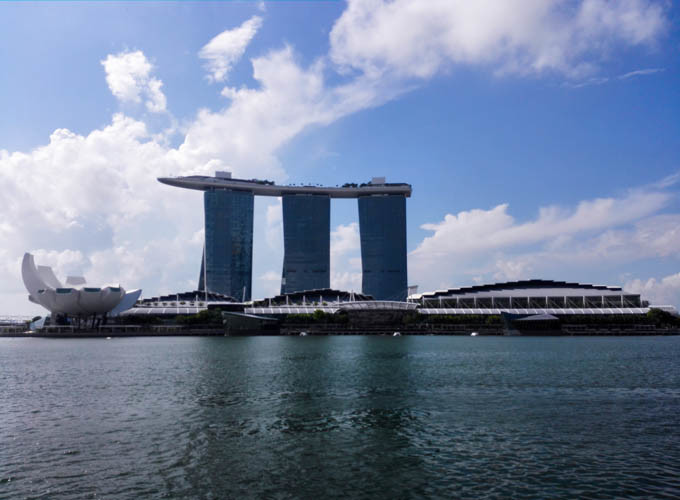 去新加坡,如果你有预算,建议至少去金沙酒店住一晚