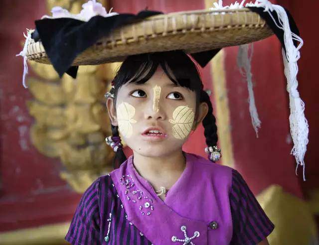 这个国家好奇怪美女都是“黄脸婆”