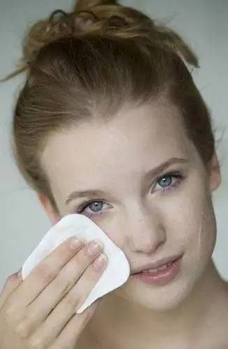 痘痘实在没法治了怎么办,痘痘去不掉皮肤还干燥怎么办