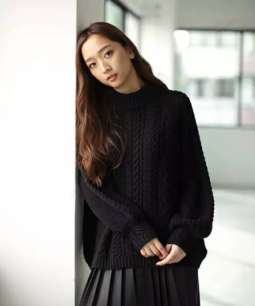 浅草绿针织衫如何搭配,春季针织衫好物推荐