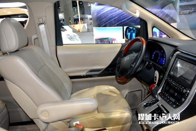 银隆mpv纯电动汽车,银隆4米二新能源汽车