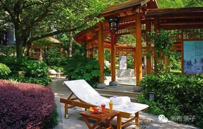 昆明好玩的温泉一人100元,昆明最好的温泉推荐吃住玩一体