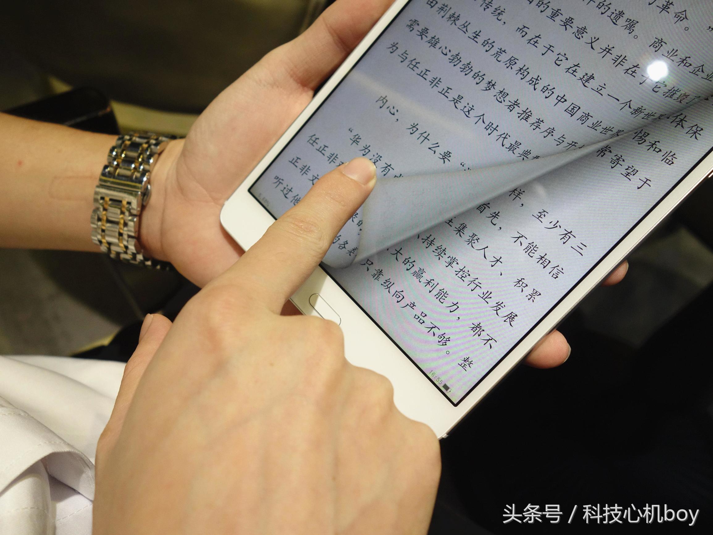 华为nova8pro和荣耀m3哪个好,华为mate40e和荣耀m3选哪个