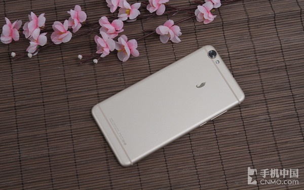 小辣椒x7拆机,小辣椒X7什么样的