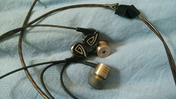 血色围城kc06a算hifi耳机吗,血色围城kc06a怎么样