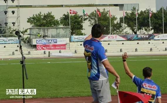 后记||只见过四轴炸机?看大神怎样把遥控直升机摔成零件!