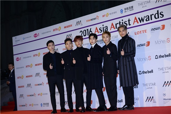 防弹和exo颁奖典礼,yes首尔出席活动视频