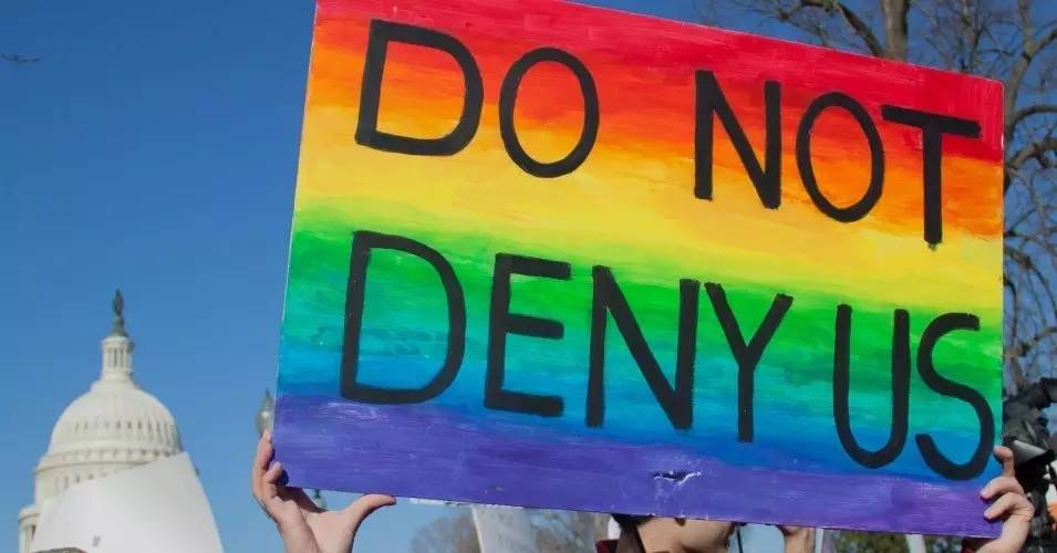 万万没想到!加拿大竟然有条针对*菊爆**的刑法,如今要被废除了。。。