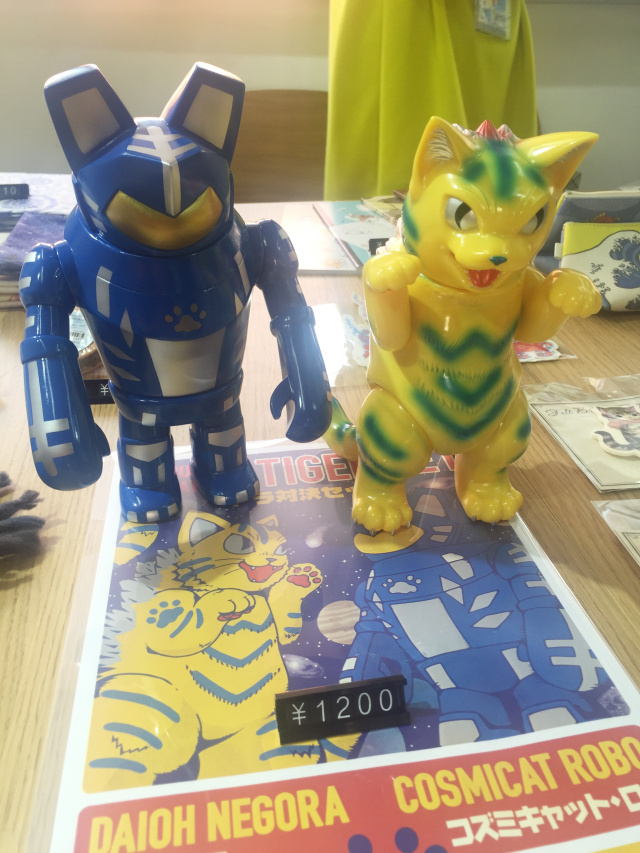 SSF潮玩展一个外行小白眼中的搪胶小怪兽展