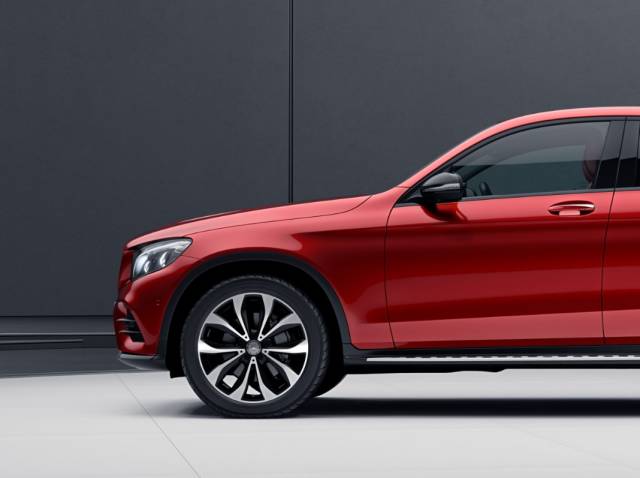 X4不再孤单，因为有位名叫GLCCoupe的新同桌来了