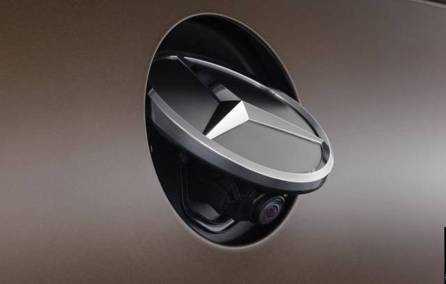 X4不再孤单，因为有位名叫GLCCoupe的新同桌来了