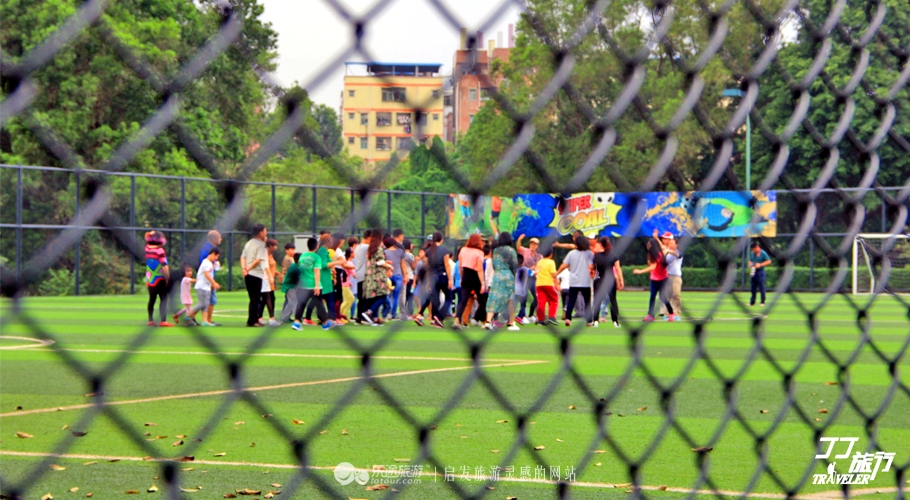 周末公园健身舒适愉悦的锻炼体验,观澜生态体育园