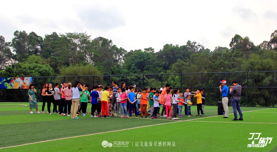 周末公园健身舒适愉悦的锻炼体验,观澜生态体育园