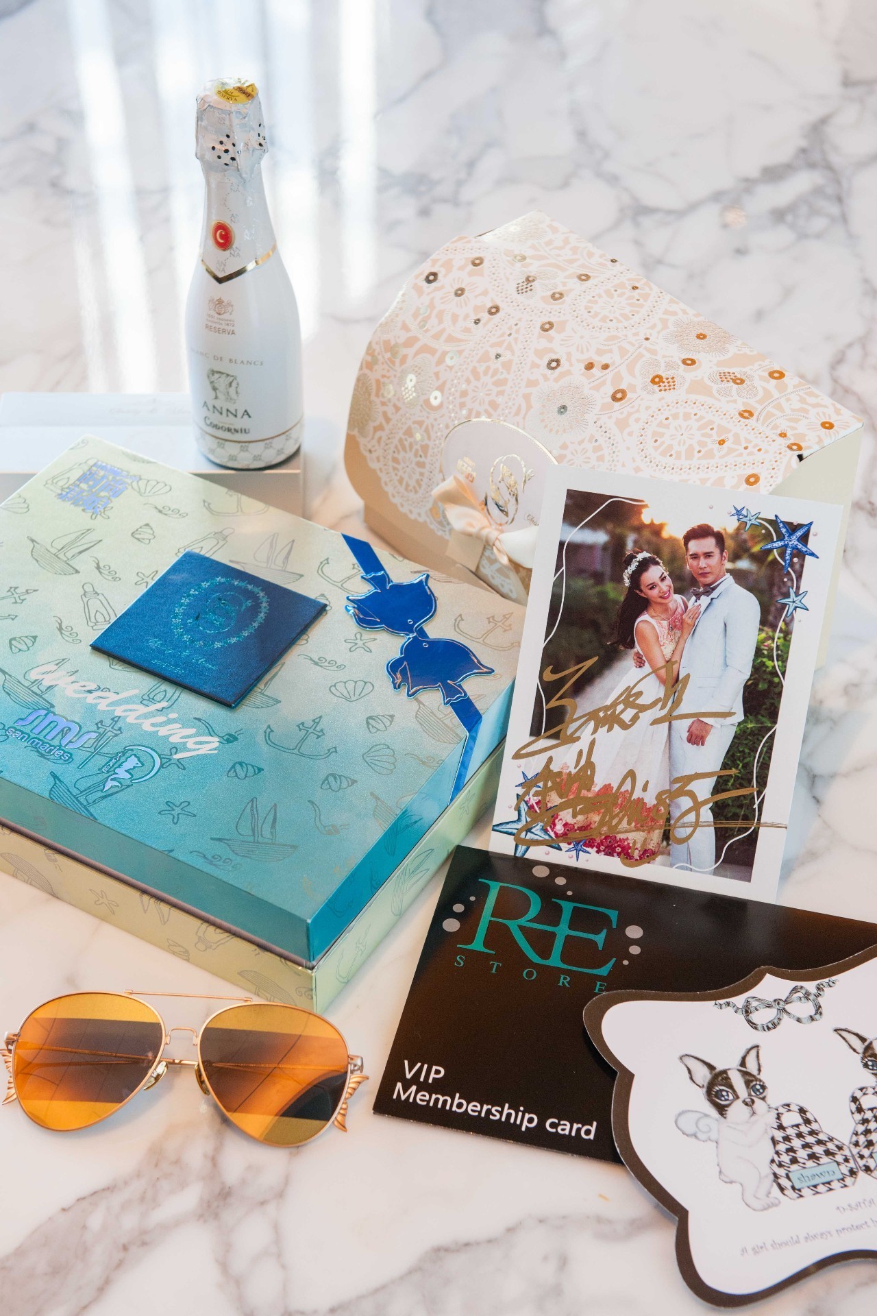 人鱼夫妇钟丽缇张伦硕机场,人鱼夫妇钟丽缇张伦硕歌曲