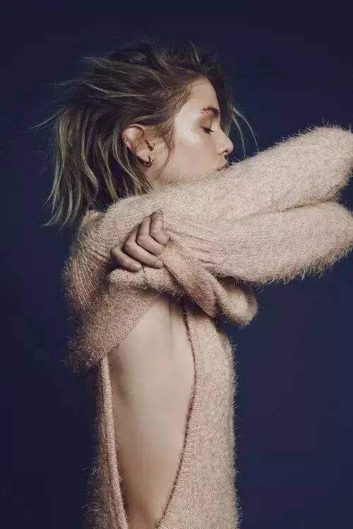 光顾着给你的脸砸大钱，知道你的头发也问题重重吗！