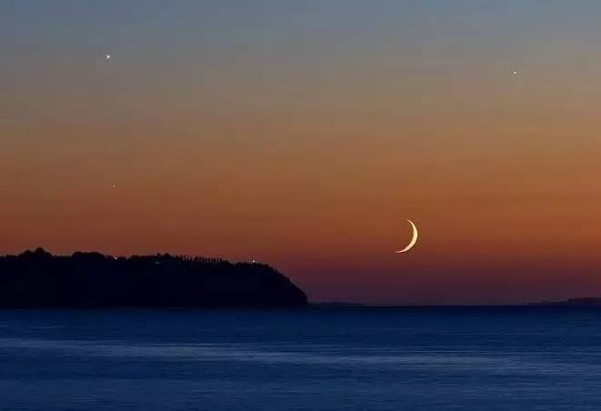 「诗词鉴赏」看冬日圆月赏最美诗词