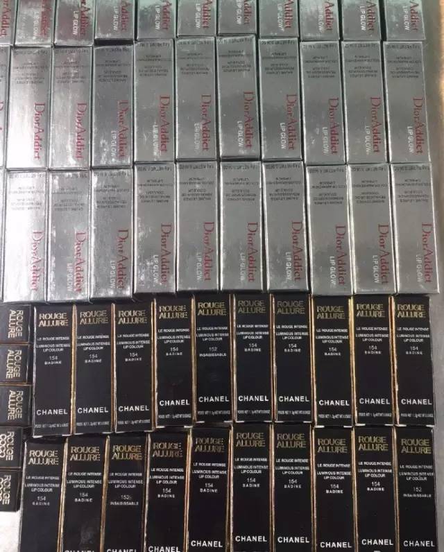 假冒大牌口红,正品香奈儿口红