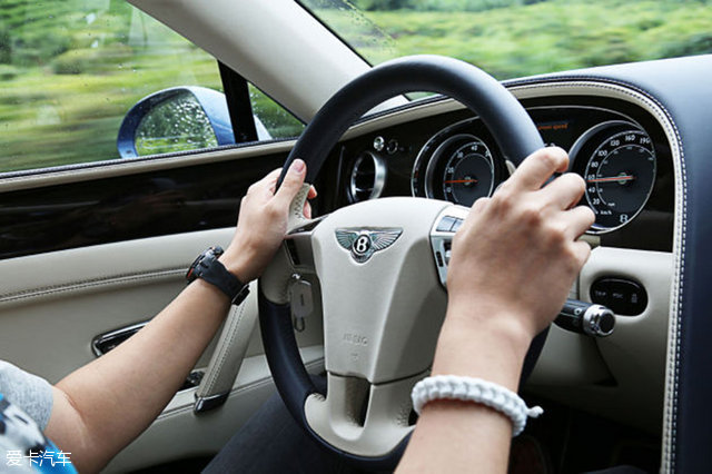 后驱车如果打滑怎么解决,后驱车雨天容易打滑怎么办