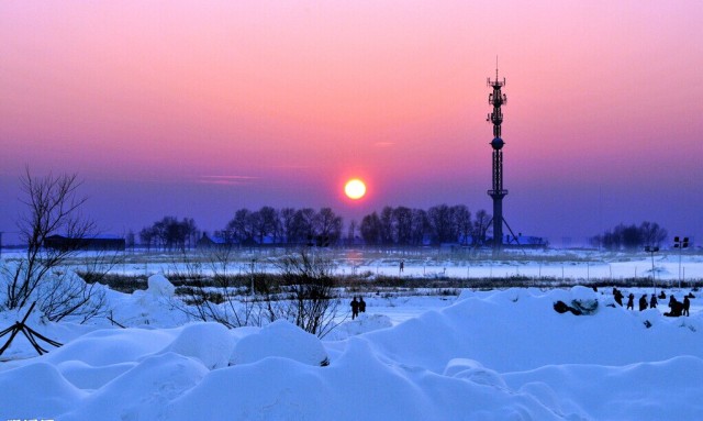 从武汉坐动车13个小时能直达哈尔滨了！睡一觉就能看到雪了！