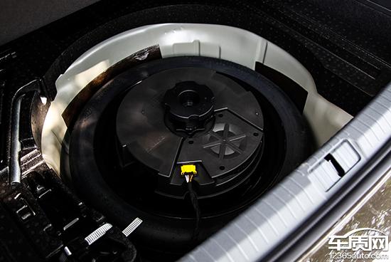 迈腾2019330豪华试驾,最新款一汽大众迈腾试驾