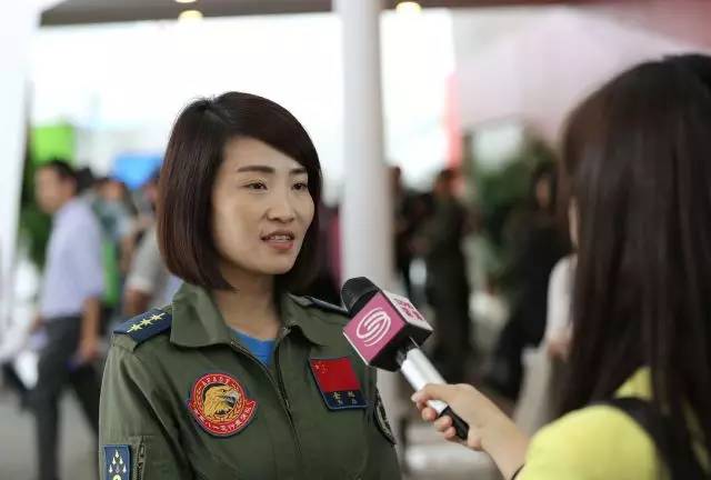 纪念空军女飞行员余旭,致敬巾帼女英雄飞行员余旭