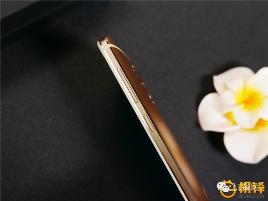 中兴天机7max吃鸡,中兴天机axon7max参数