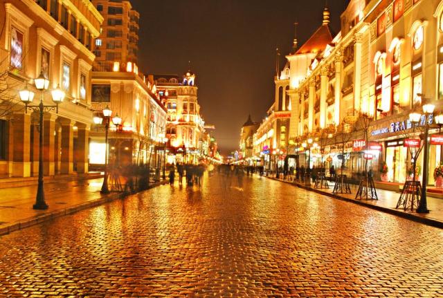 从武汉坐动车13个小时能直达哈尔滨了！睡一觉就能看到雪了！