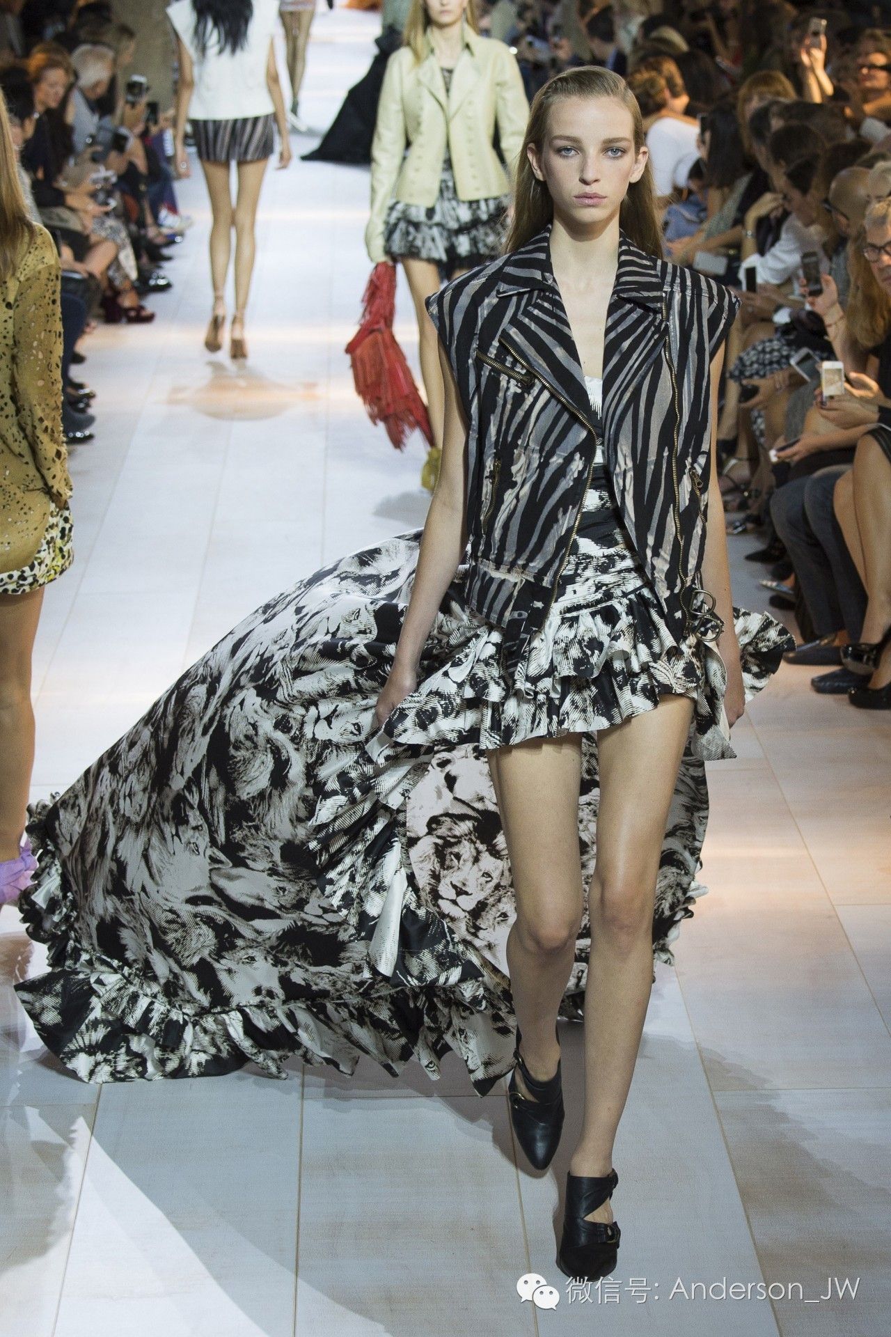 谈资重要吗,谈资本质上是什么