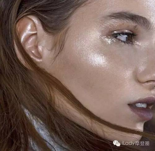 刷屏这么久,“耳妆”到底是个什么鬼?