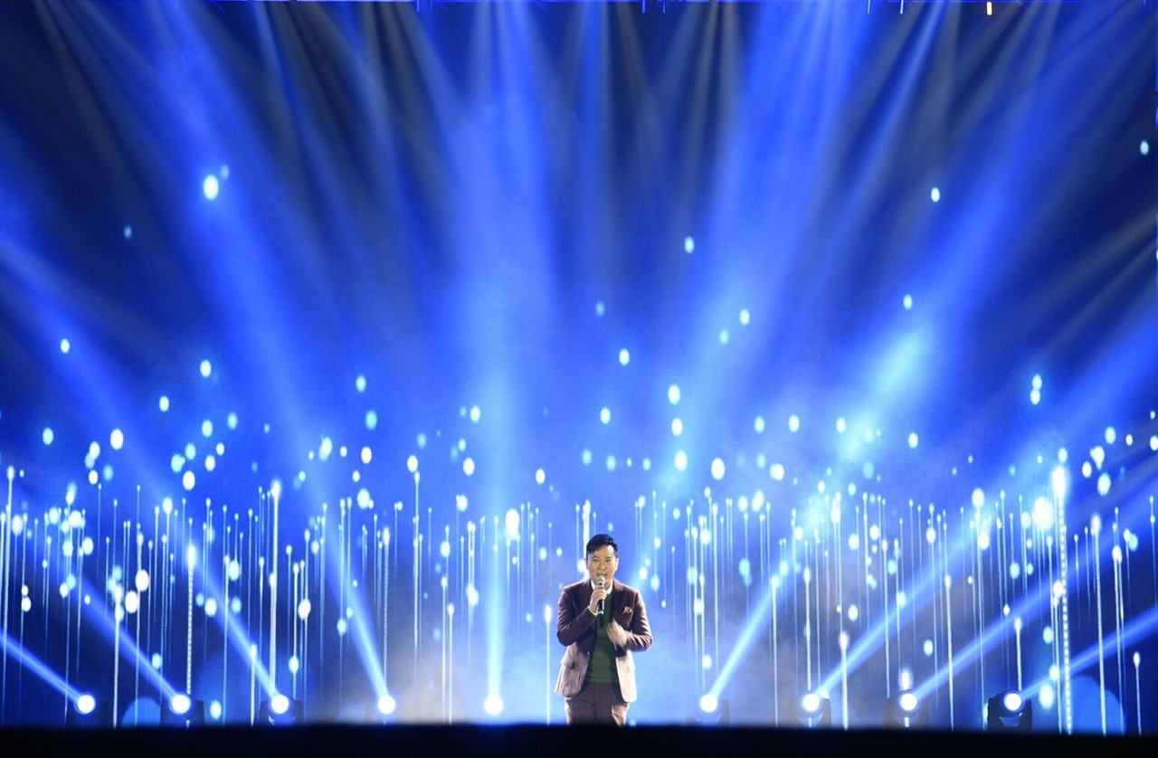 邓紫棋张信哲济南演唱会歌单,张信哲邓紫棋参加的歌唱节目