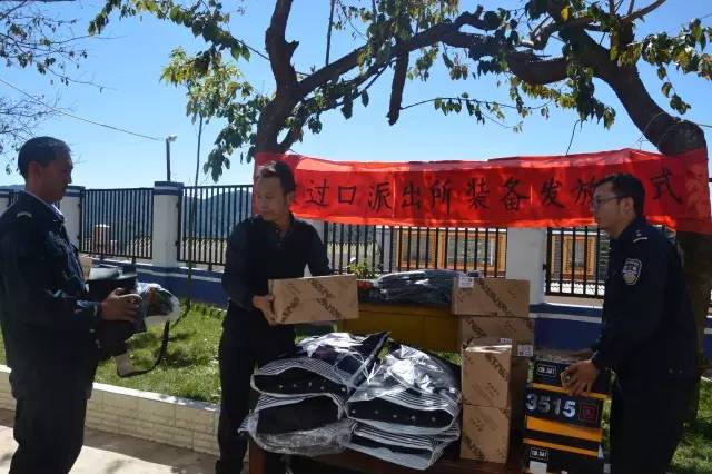 「平安二号·百日攻坚」装备发放促规范从优待警暖人心