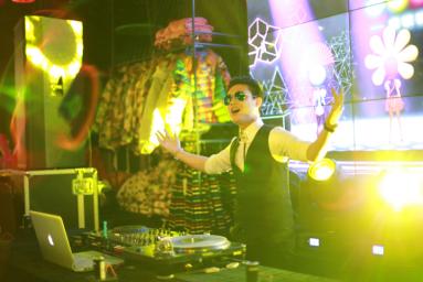 上周末这家新开店被一群网红踏平杭州再出新晋自拍圣地