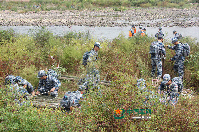 湘江战役简单讲解,湘江战役红军怎么突围