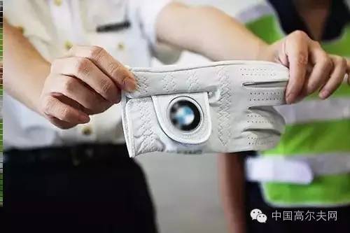 打高尔夫球一般穿着有什么要求,第一次打高尔夫球需要带什么