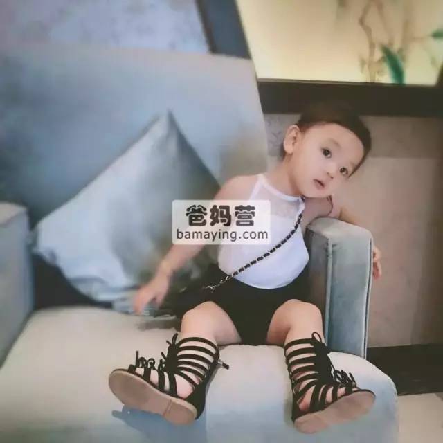 「晒穿搭」追加发奖！3份感恩礼物送给潮人爸妈们！