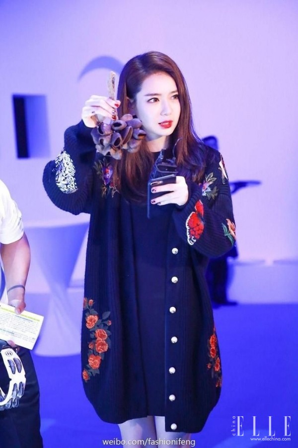 撞衫了怎么办啊,撞衫怎么办最简单方法