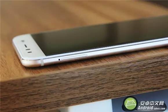 vivo前置柔光自拍,vivox11600万柔光自拍