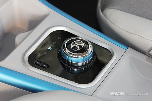 近几年各品牌电动车销量排行表,2022年纯电动车销量排行榜及价格