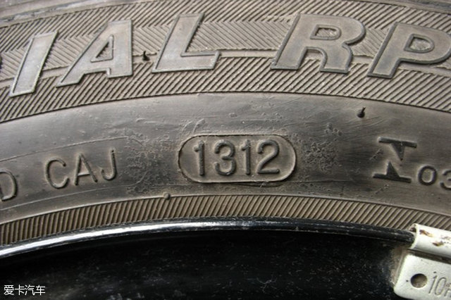 轮胎如何鉴别翻新胎,京东卖的轮胎是不是翻新胎