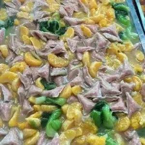 观点集市砂锅大嘴猴，一份9块钱！高校食堂真会玩...