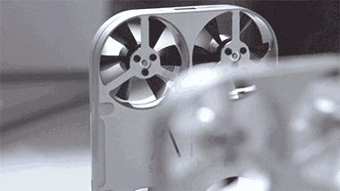 可以放手机壳的无人机,可以当无人机的手机壳