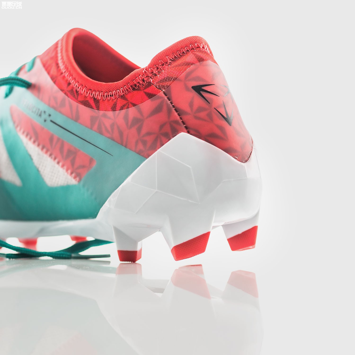 茵宝velocita3,茵宝velocitaalchemist红色