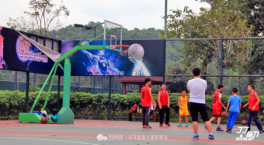 周末公园健身舒适愉悦的锻炼体验,观澜生态体育园